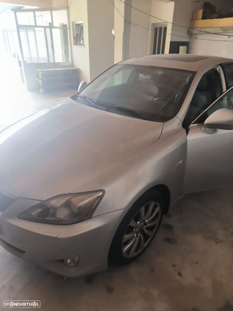 Lexus IS 220 - 2