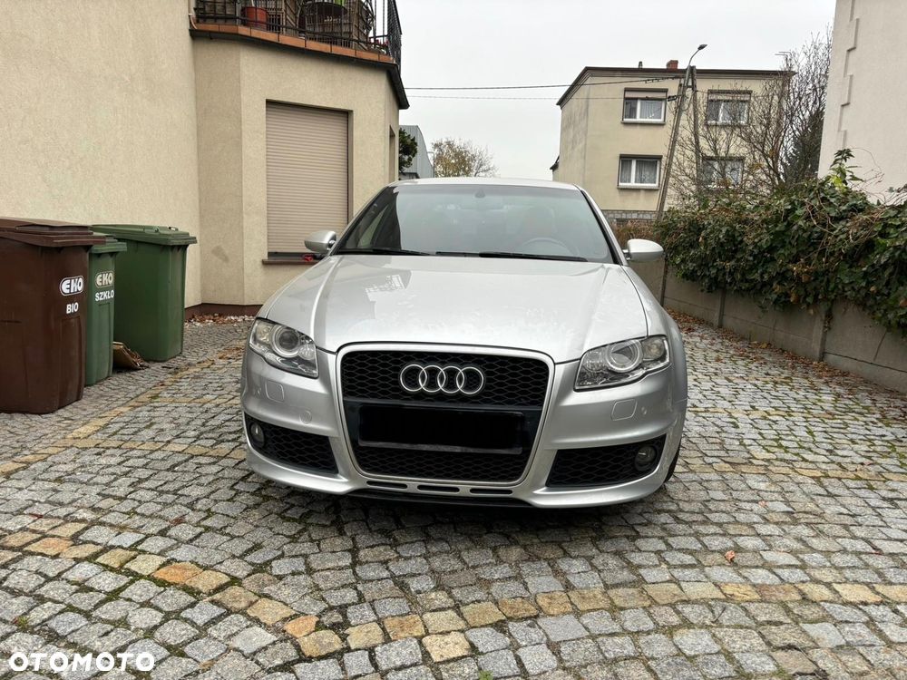 Audi RS4 Limousine - 2