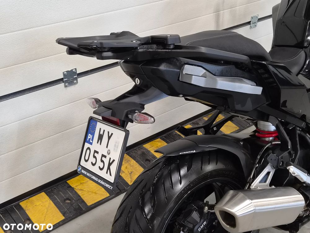 BMW XR - 22