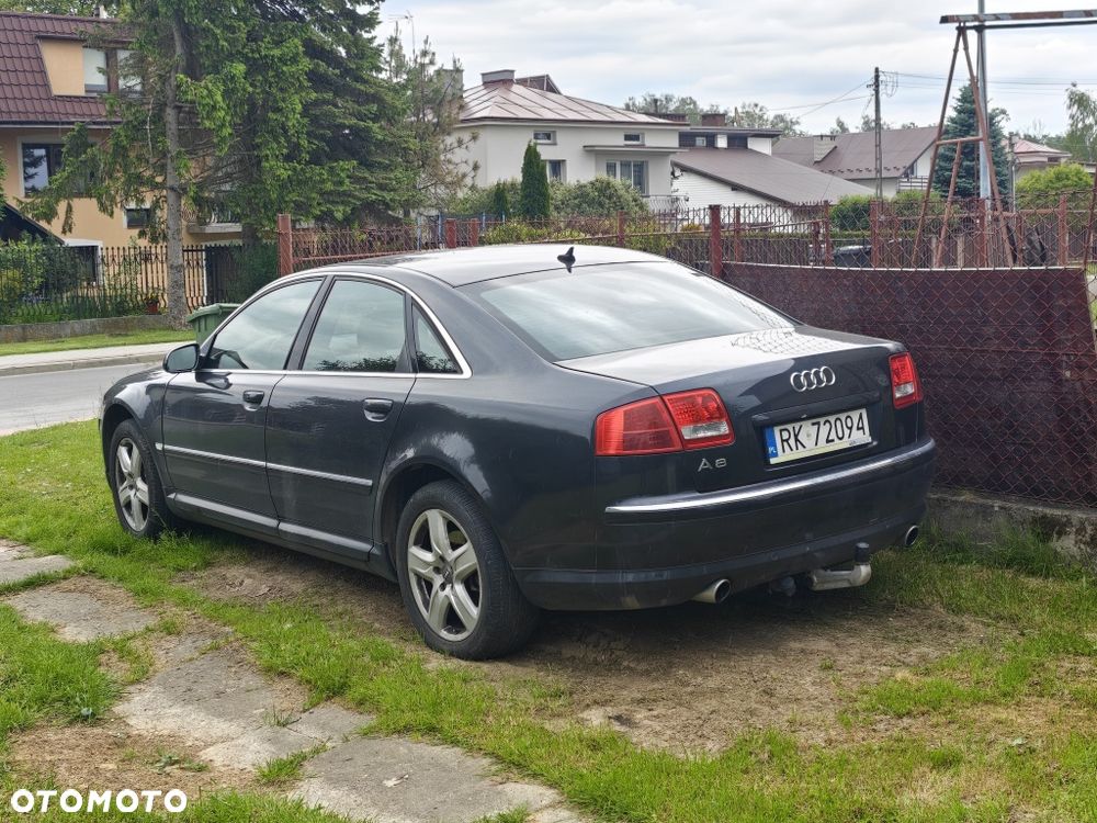 Audi A8 - 2