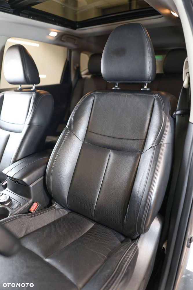 Nissan X-Trail 1.7 dCi N-Connecta 4WD Xtronic 7os - 8