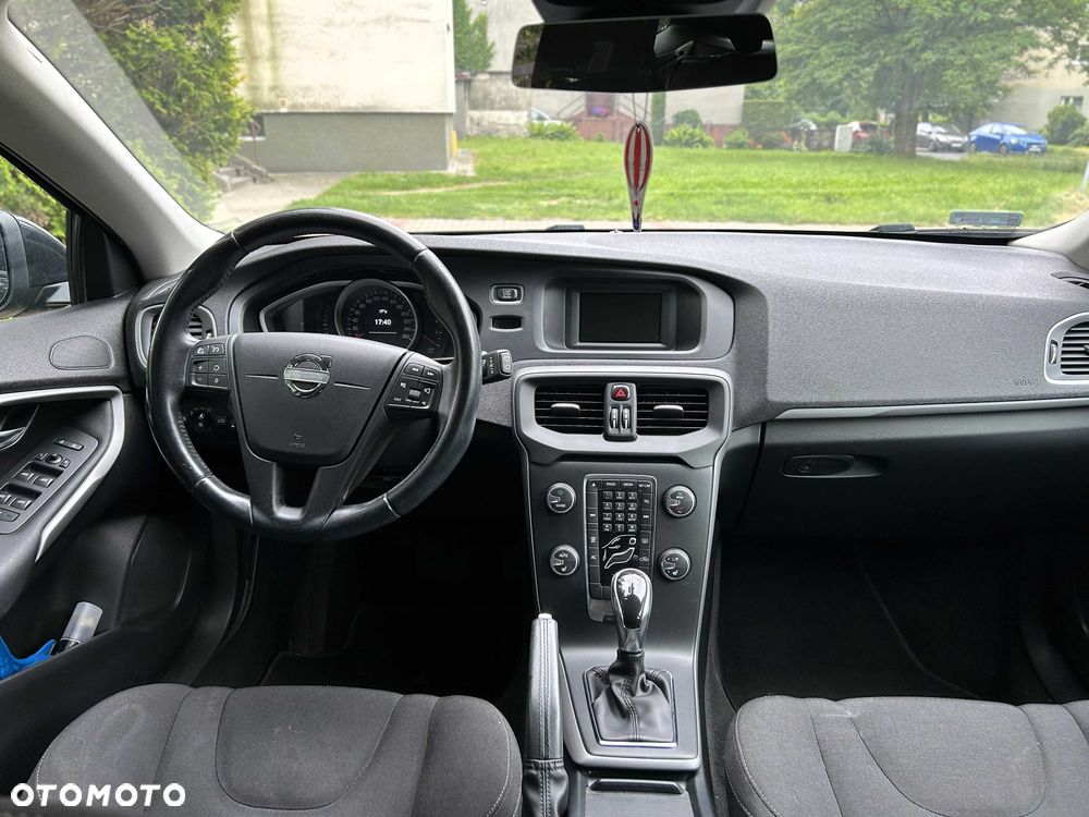 Volvo V40 - 4