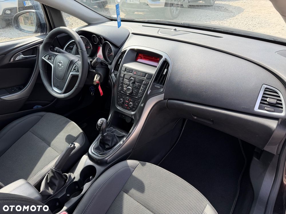 Opel Astra 1.4 Turbo - 38