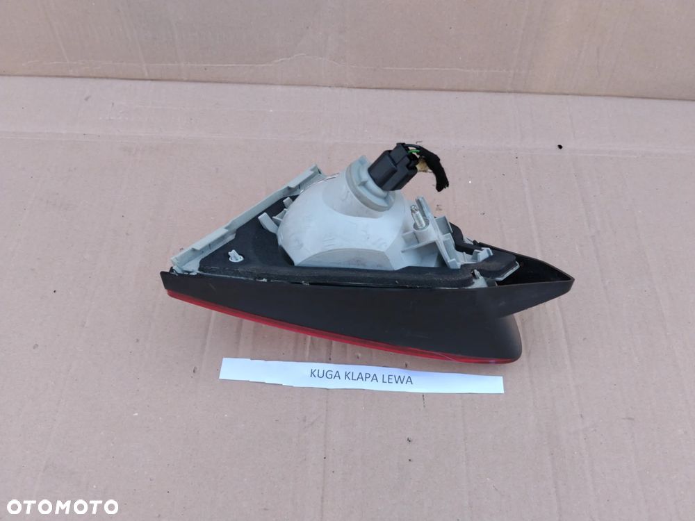 Lampa ŚWIATŁO Tył Tylna w Klapę klapa Lewa FORD KUGA 1 MK1 - 3