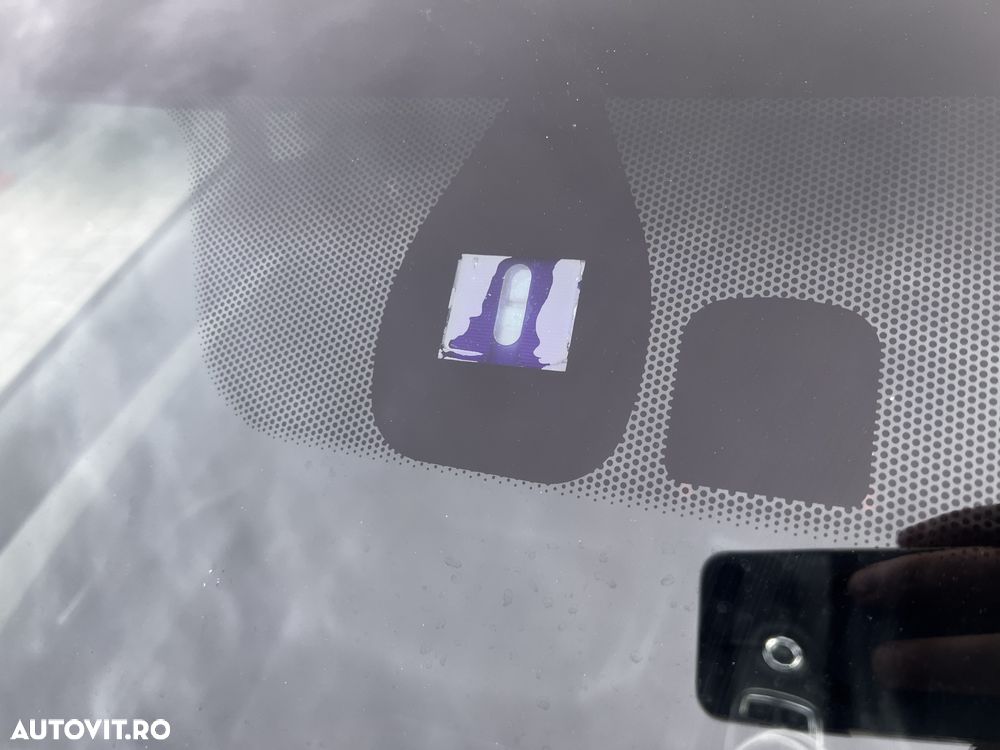 Mitsubishi Outlander 2.0 4WD - 18