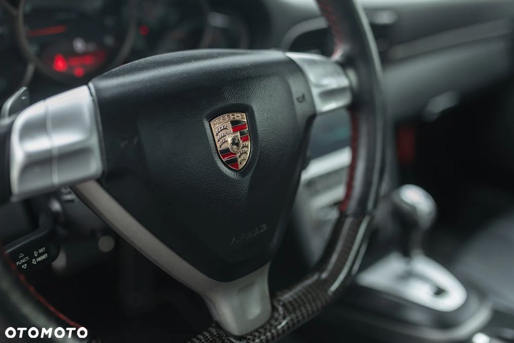 Porsche 911 Carrera Tiptronic S - 21