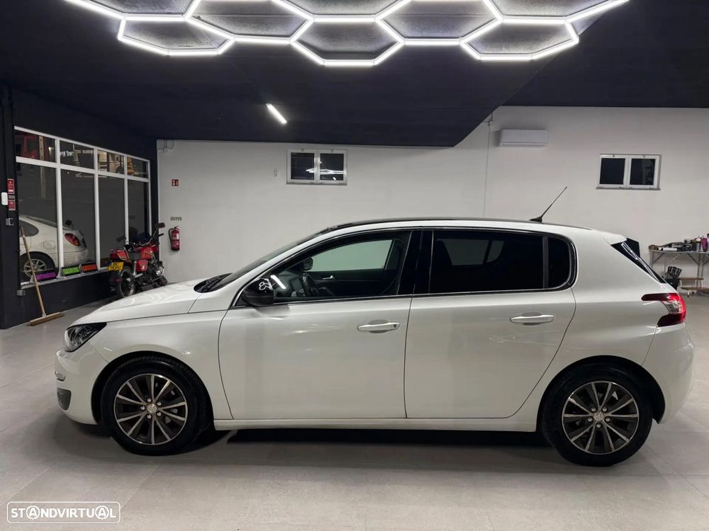 Peugeot 308 1.6 e-HDi Active - 8