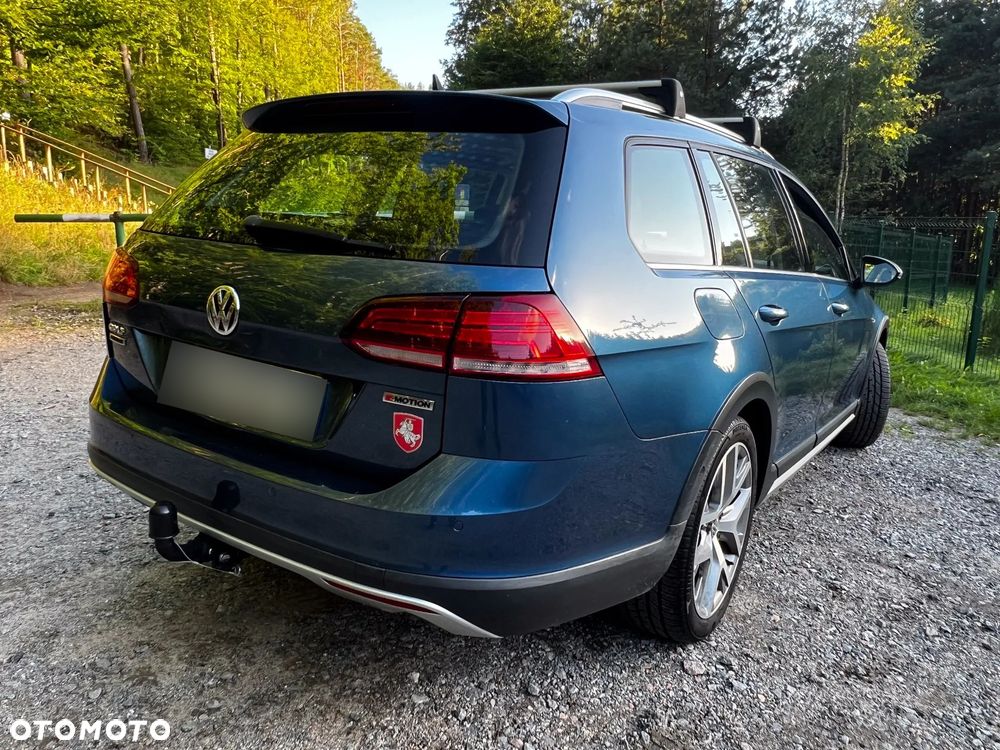 Volkswagen Golf - 23