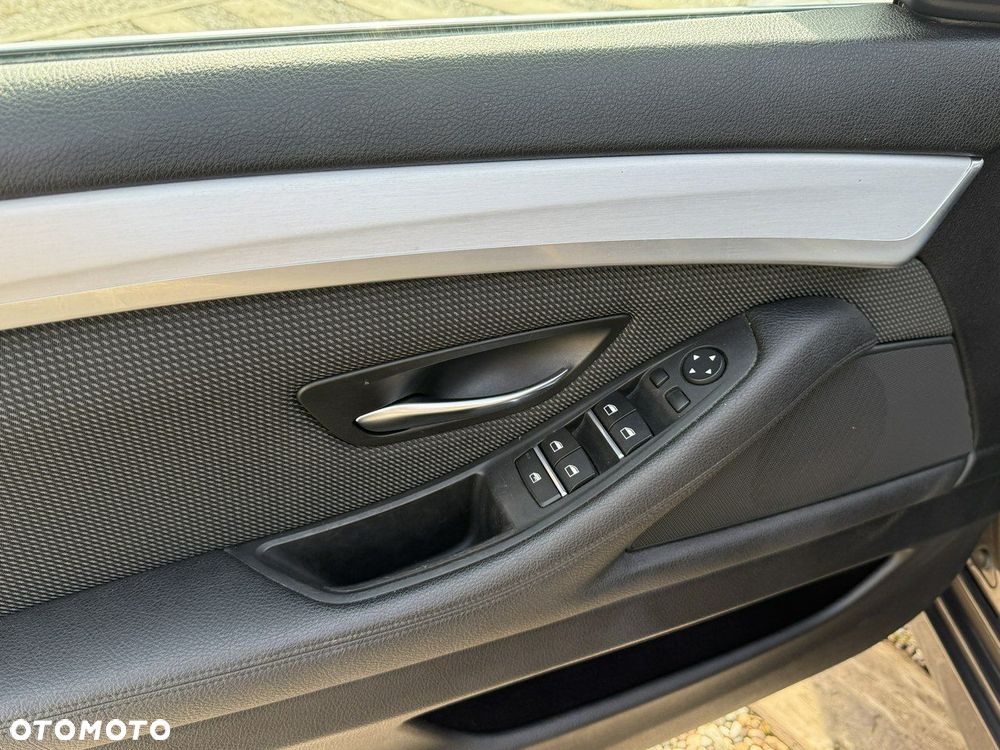 BMW Seria 5 - 24