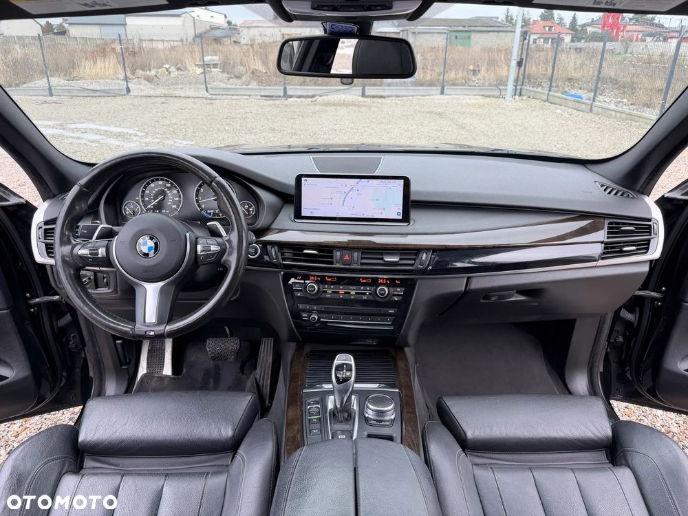 BMW X5 xDrive35i Edition Exclusive - 7