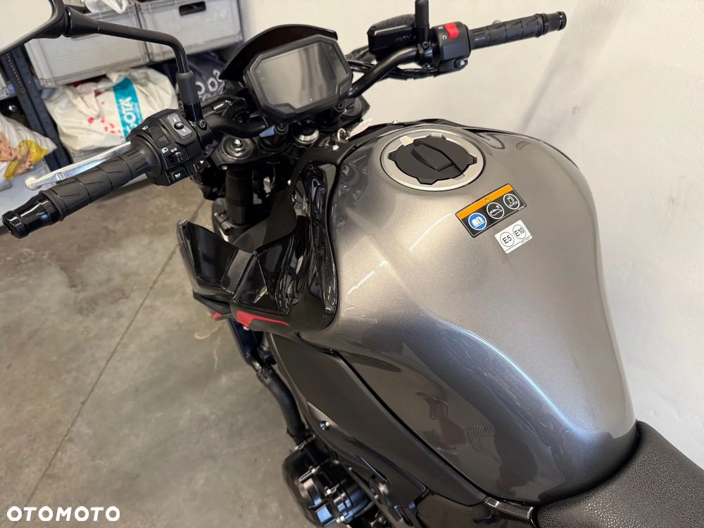Kawasaki Z 900 - 23