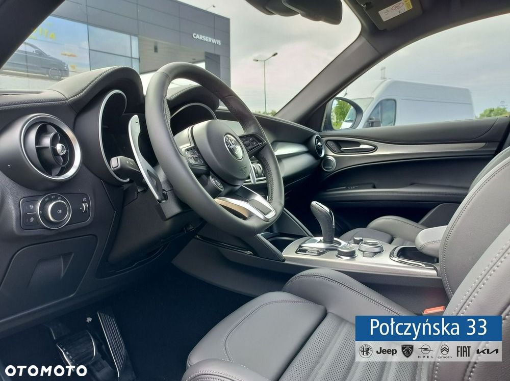 Alfa Romeo Stelvio - 21