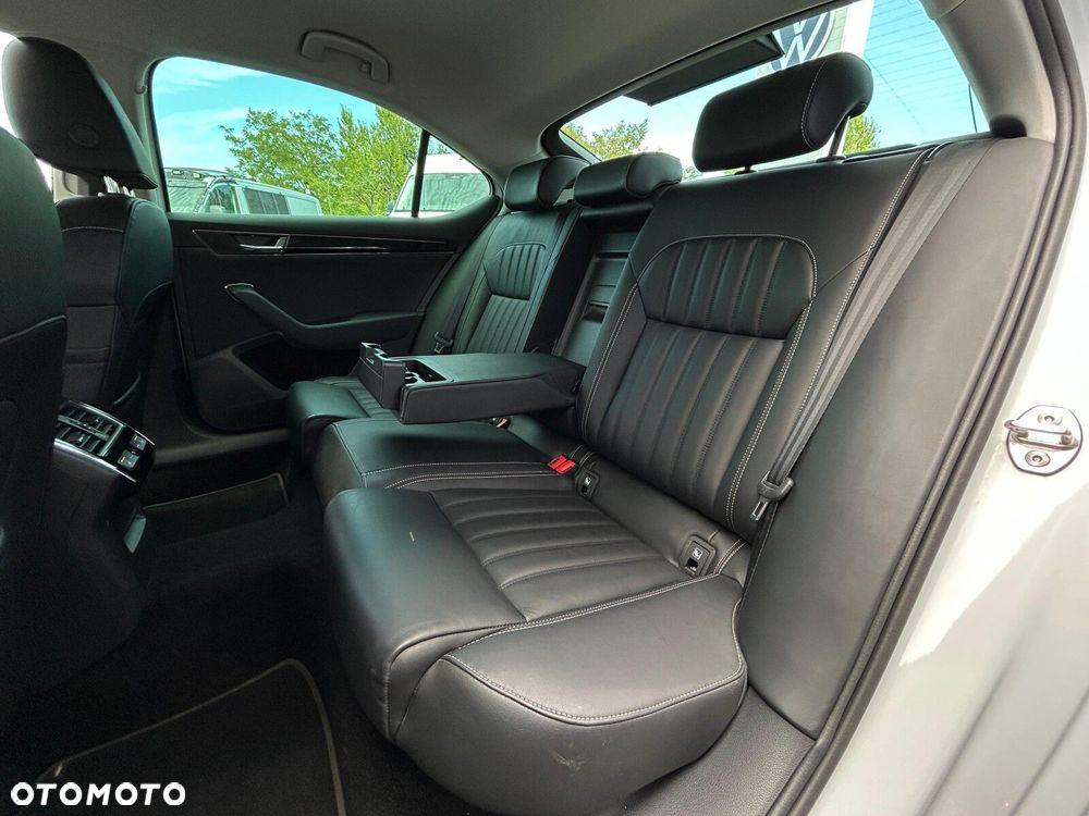 Skoda Superb 2.0 TDI SCR 4x4 L&K DSG - 20