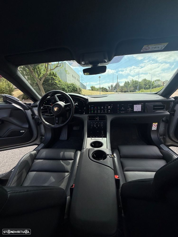 Porsche Taycan Sport Turismo 4S Black Edition - 9