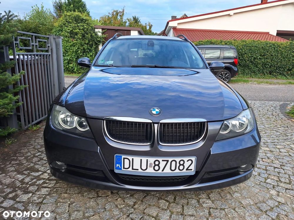 BMW Seria 3 318d - 5
