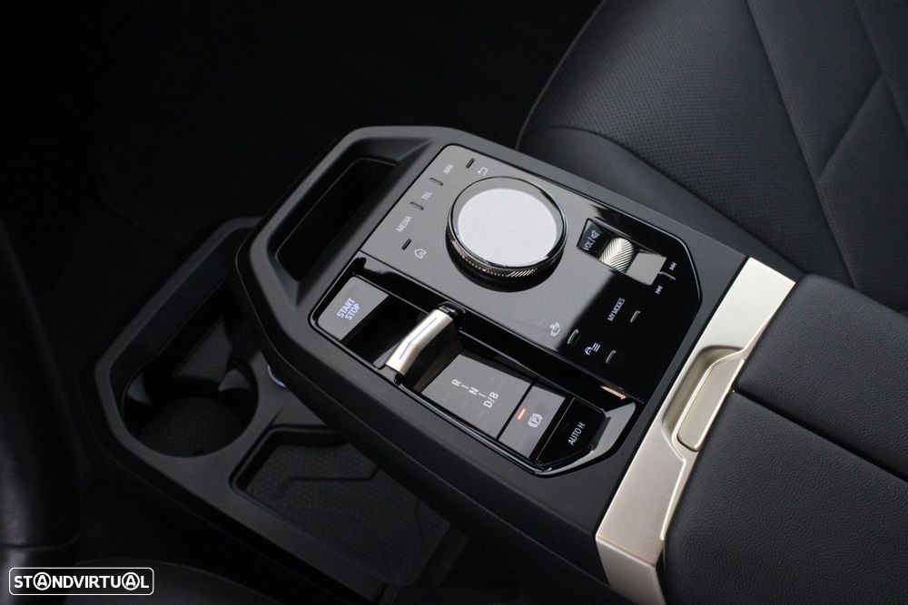 BMW iX xDrive 40 - 36