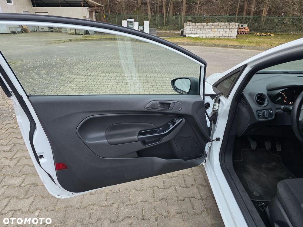 Ford Fiesta 1.5 TDCi Celebration - 15