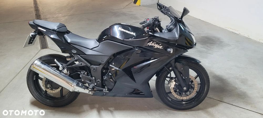 Kawasaki Ninja 250R - 1