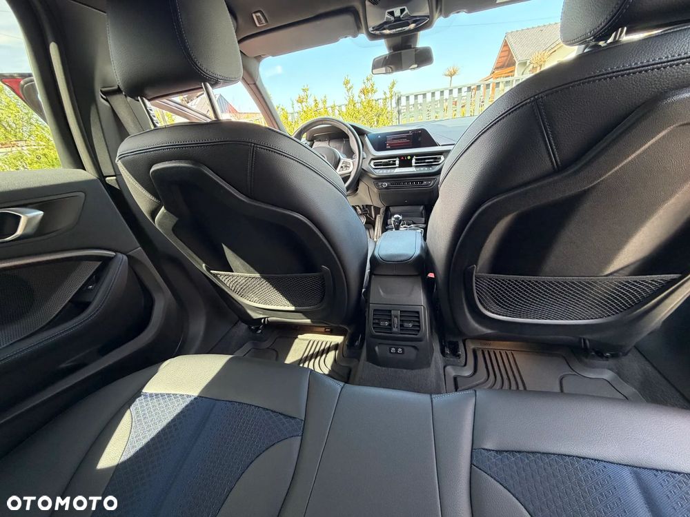 BMW Seria 1 118i M Sport - 12
