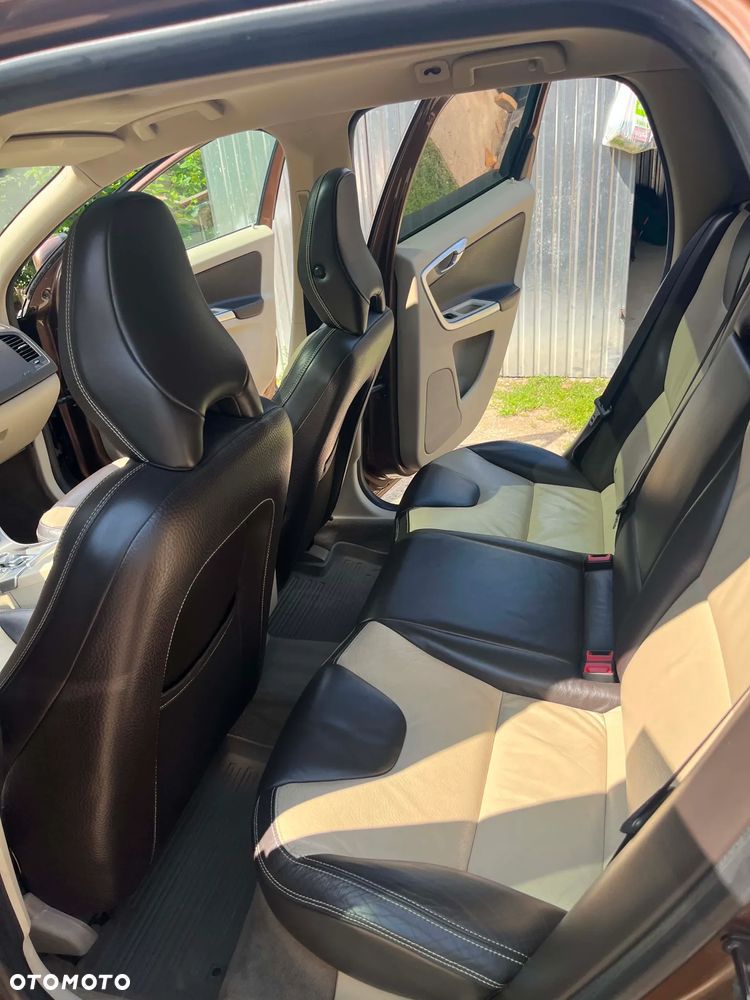 Volvo XC 60 - 6