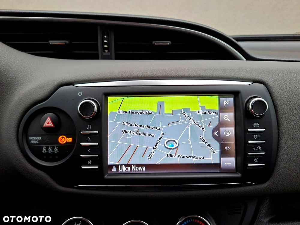 Toyota Yaris 1.5 Premium - 31