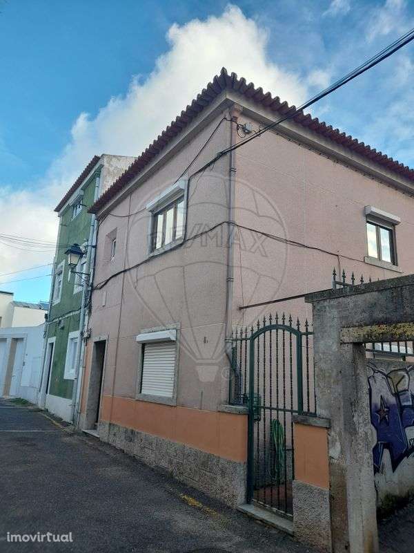 Moradia T5 para arrendamento - Grande imagem: 2/7