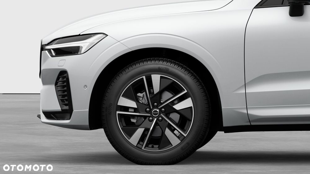 Volvo XC 60 B5 B AWD Plus Dark - 9
