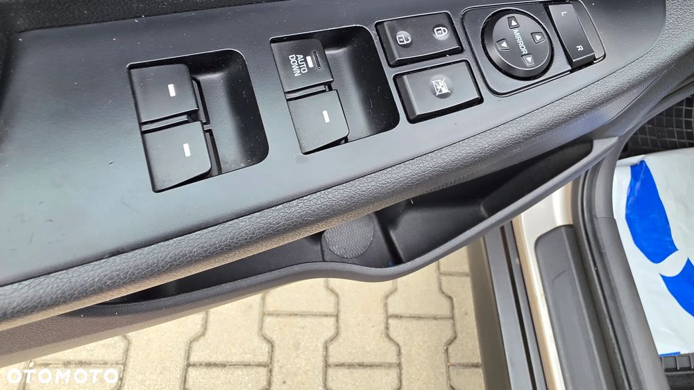 Hyundai Tucson 1.6 GDi Comfort 2WD - 26