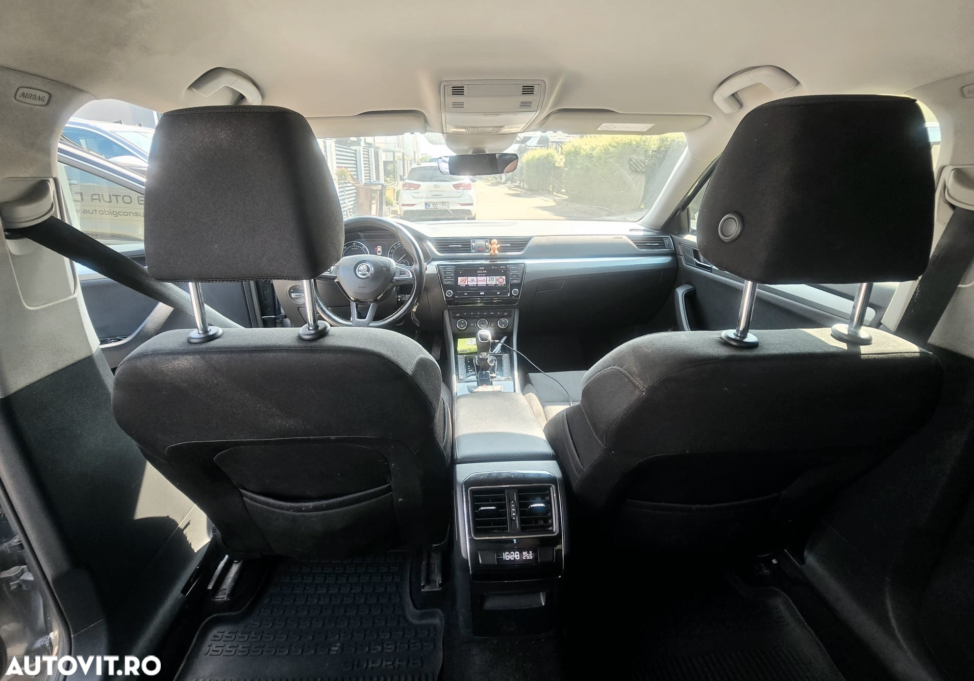 Skoda Superb 2.0 TDI DSG Style - 10