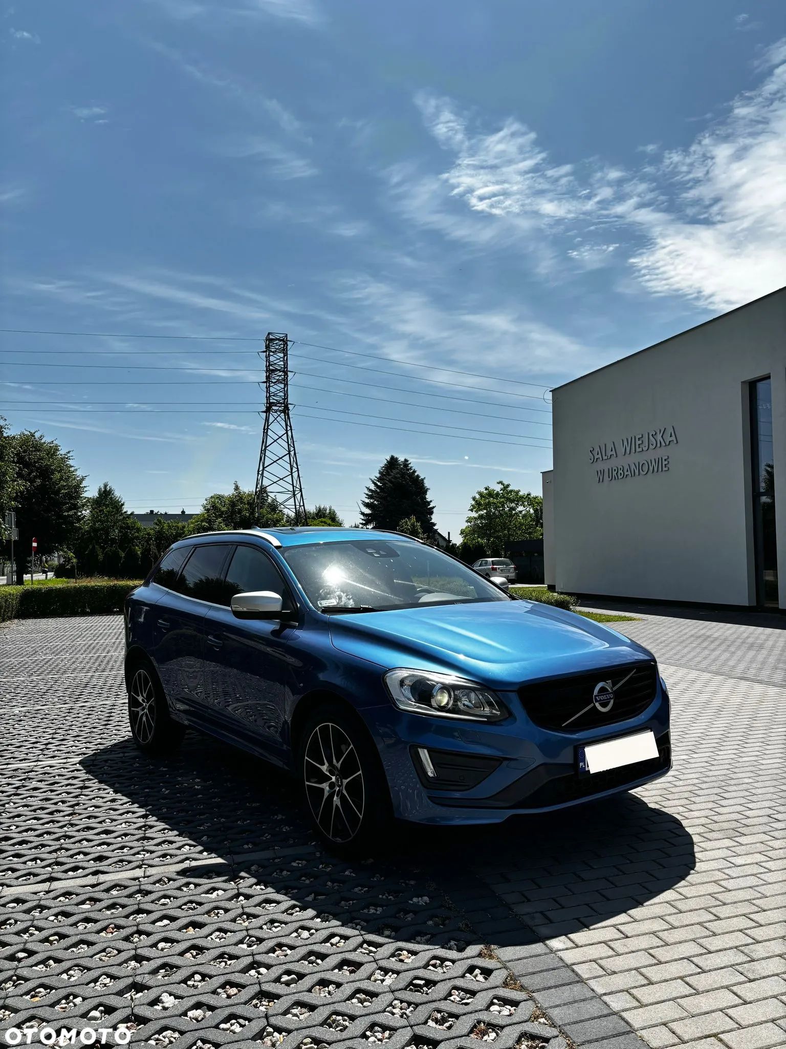 Volvo XC 60 D4 Drive-E R-Design Momentum - 1