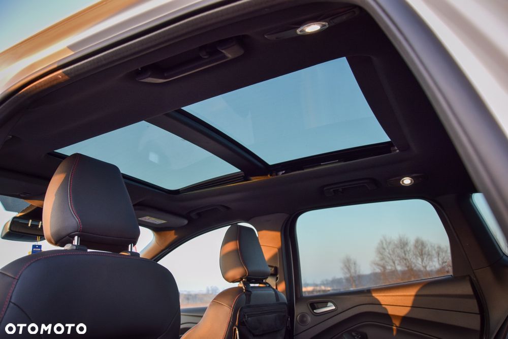 Ford Kuga 1.5 EcoBoost 4x4 ST-Line - 27