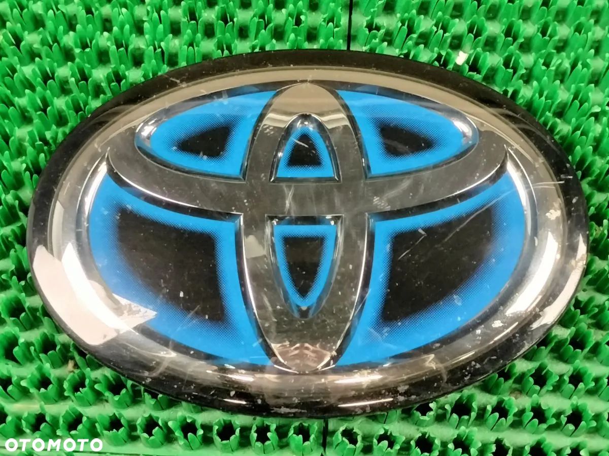 TOYOTA HIGHLANDER 20-24r Znaczek Emblemat z Grilla - 1