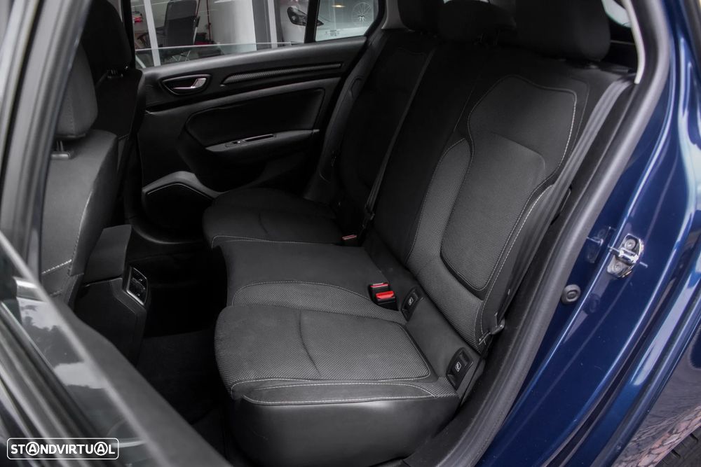 Renault Mégane Sport Tourer ENERGY dCi 110 EDC INTENS - 26