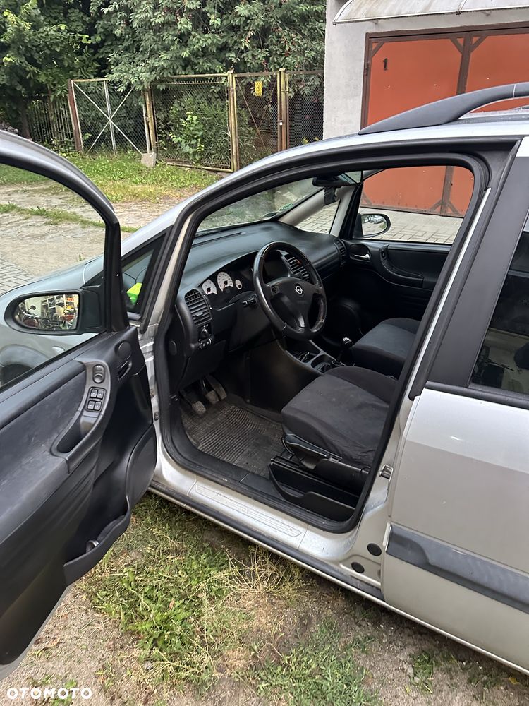 Opel Zafira - 7