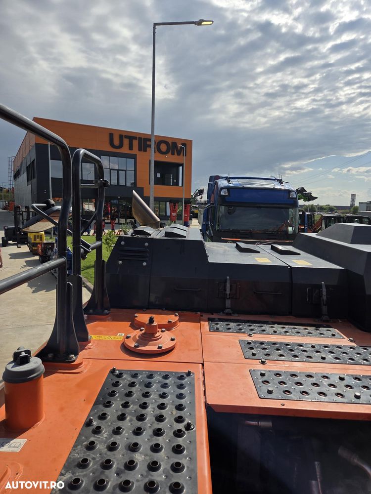 Hitachi BRATE LUNGI NOI la 18m, 2018, 9.033h, 3 pompe hidr HITACHI, masa operationala arpx 35t, senile LATE 90% ok, doar 1.200h deplasare, camera spate, Consum mediu 16l/h, REVIZII MOTOR SI HIDR EFECTUATE, posibilitate leasing, PROMOTIE 119.500 EUR+Tva - 38