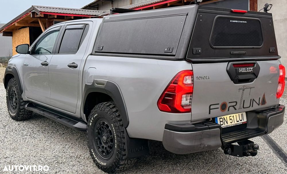 Toyota Hilux 2.8D 204CP 4x4 Double Cab AT Invincible - 5