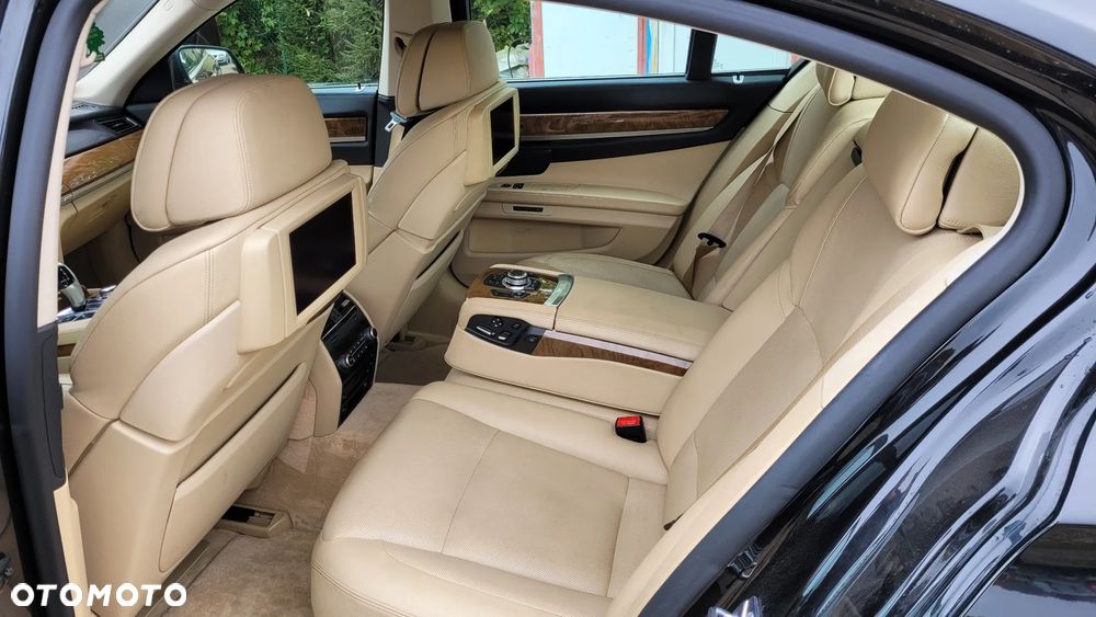 BMW Seria 7 730d L - 15