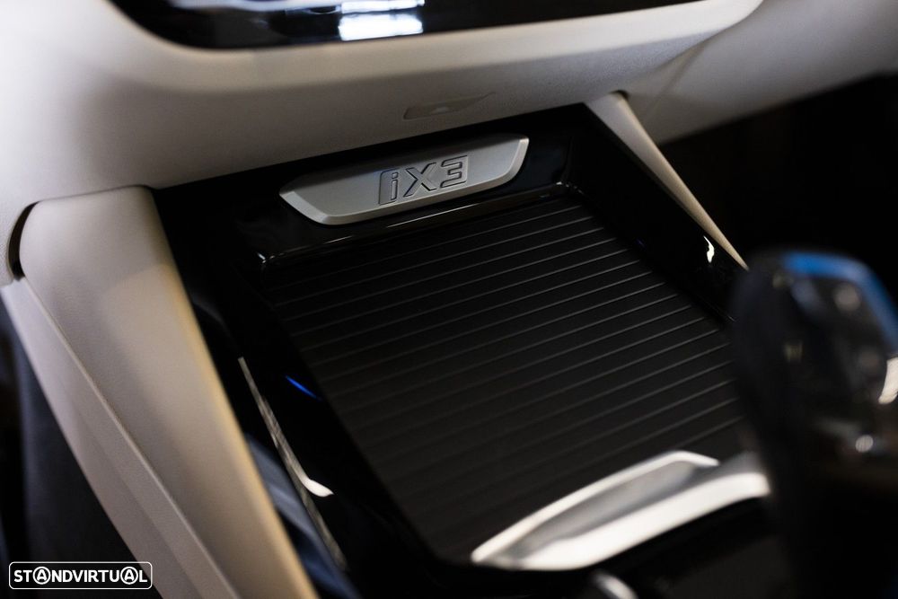 BMW iX3 Impressive - 36