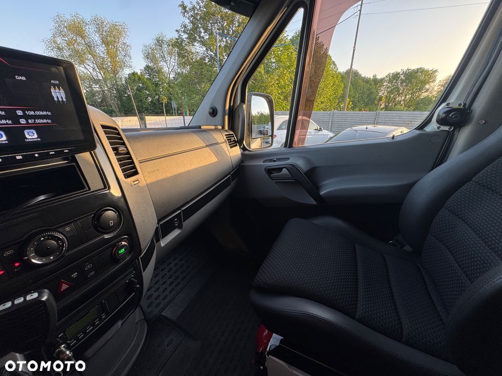 Mercedes-Benz SPRINTER - 19