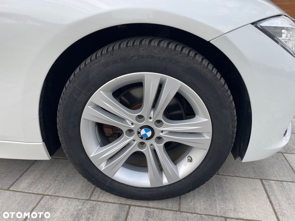 BMW Seria 3 - 17