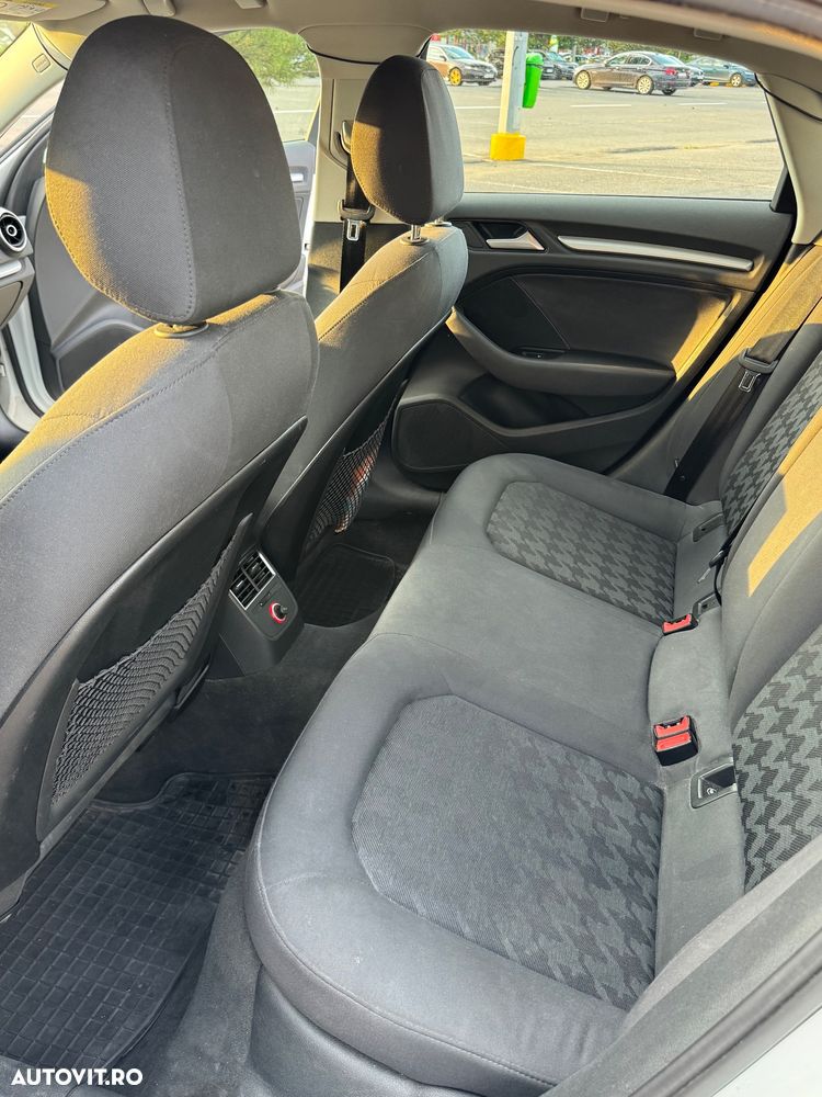 Audi A3 Limuzina 1.6 TDI clean Stronic Ambiente - 5