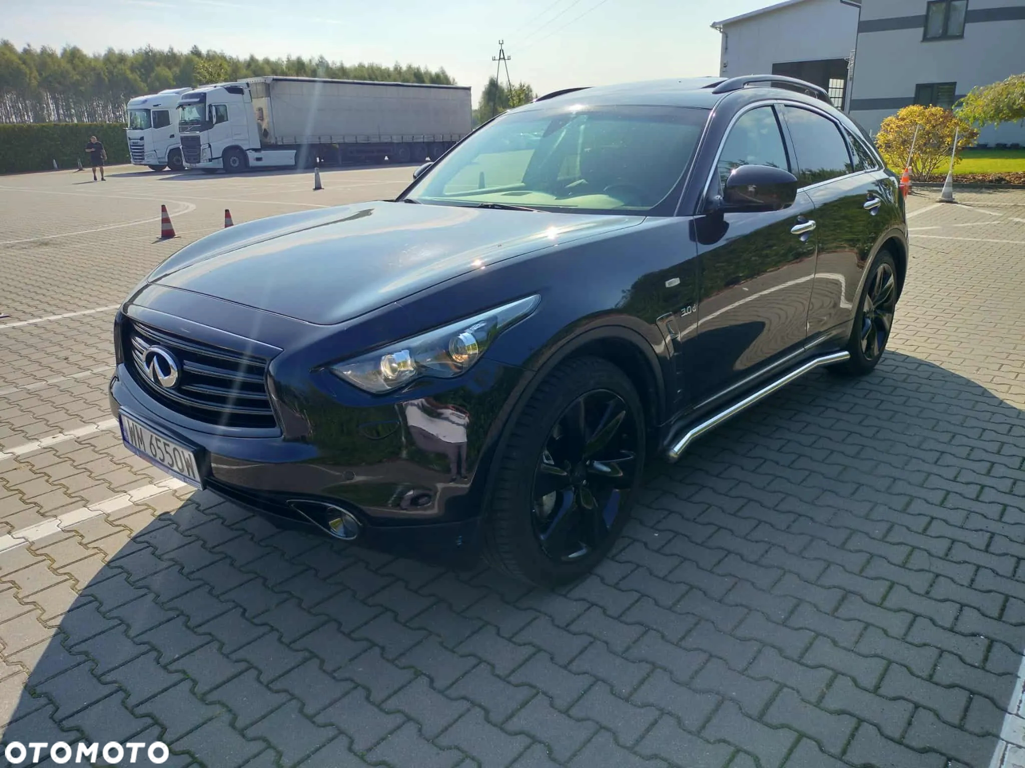 Infiniti QX70 ver-3-0d-s-premium - 3