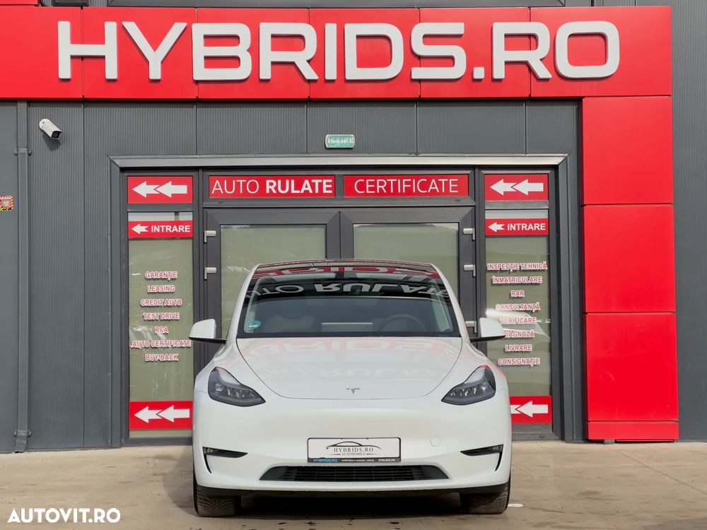 Tesla Model Y - 3