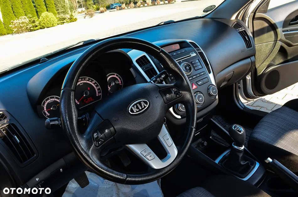 Kia Ceed 1.4 CVVT EX - 28