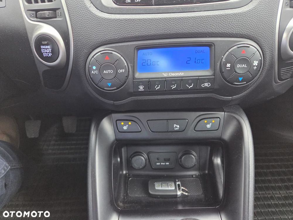 Hyundai ix35 1.7 CRDi 2WD blue Finale - 17