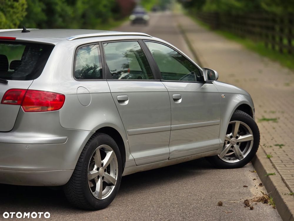Audi A3 Sportback 1.9 TDI DPF S tronic S line Sportpaket (plus) - 40