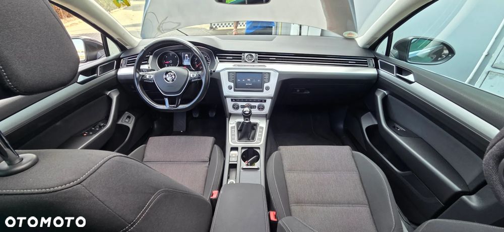 Volkswagen Passat Variant 2.0 TDI BMT Highline - 36