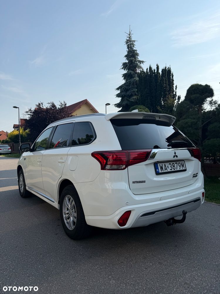 Mitsubishi Outlander - 7