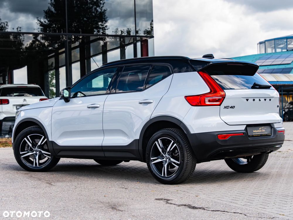 Volvo XC 40 B3 B DKG Plus Dark - 11