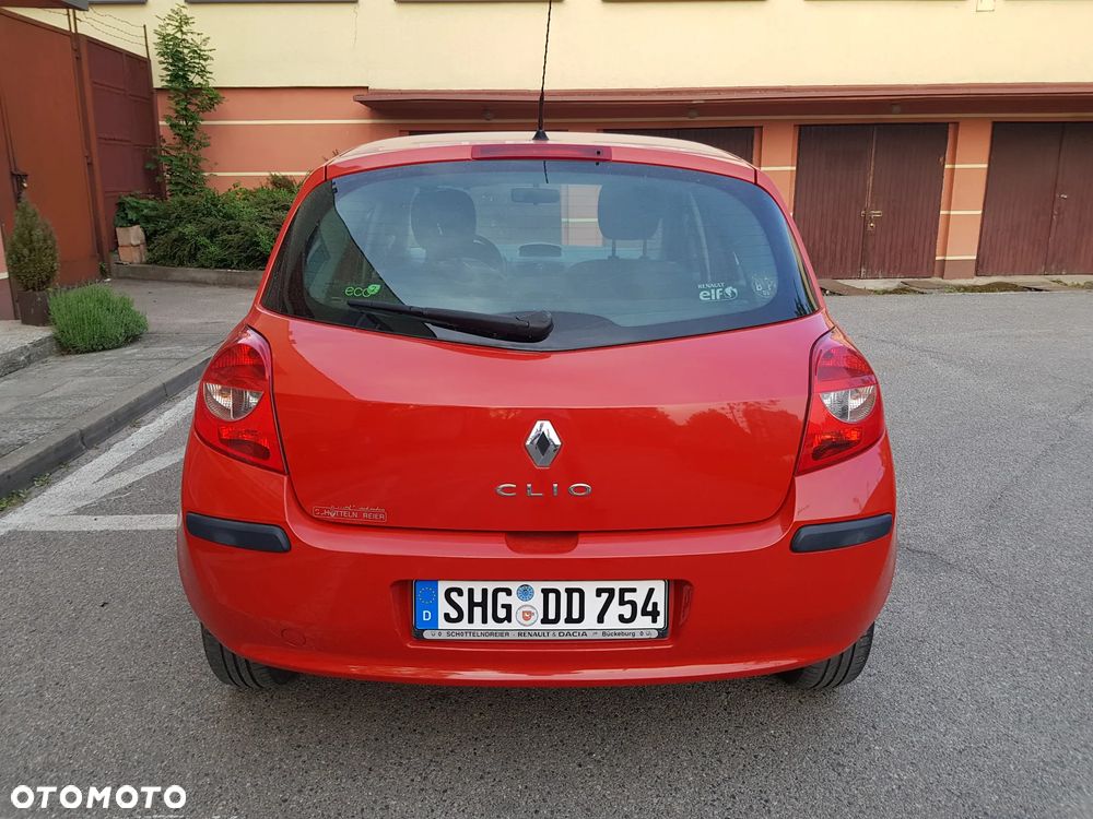 Renault Clio 1.2 16V 75 Dynamique - 5